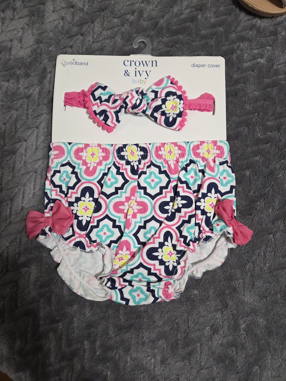 crown & ivy Baby Floral Geometric Diaper Cover Set in Pink, Navy, Teal
